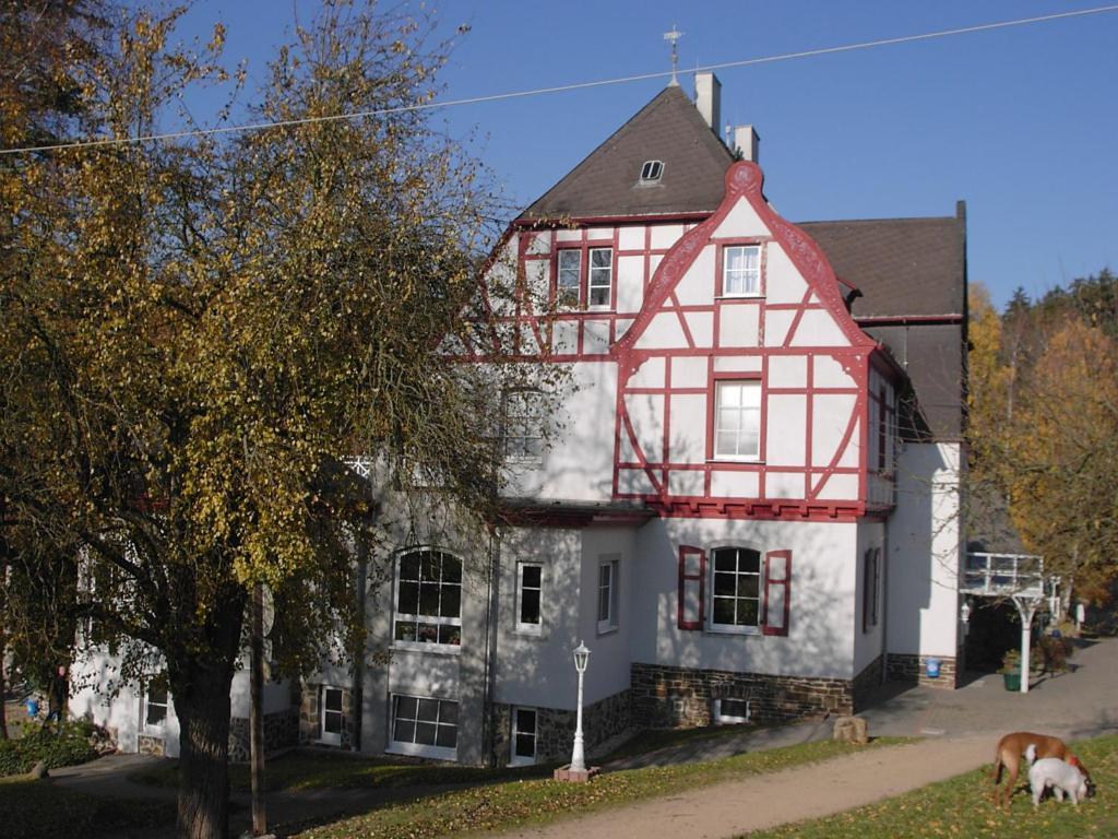 Waldhotel Forsthaus Remstecken Кобленц Экстерьер фото